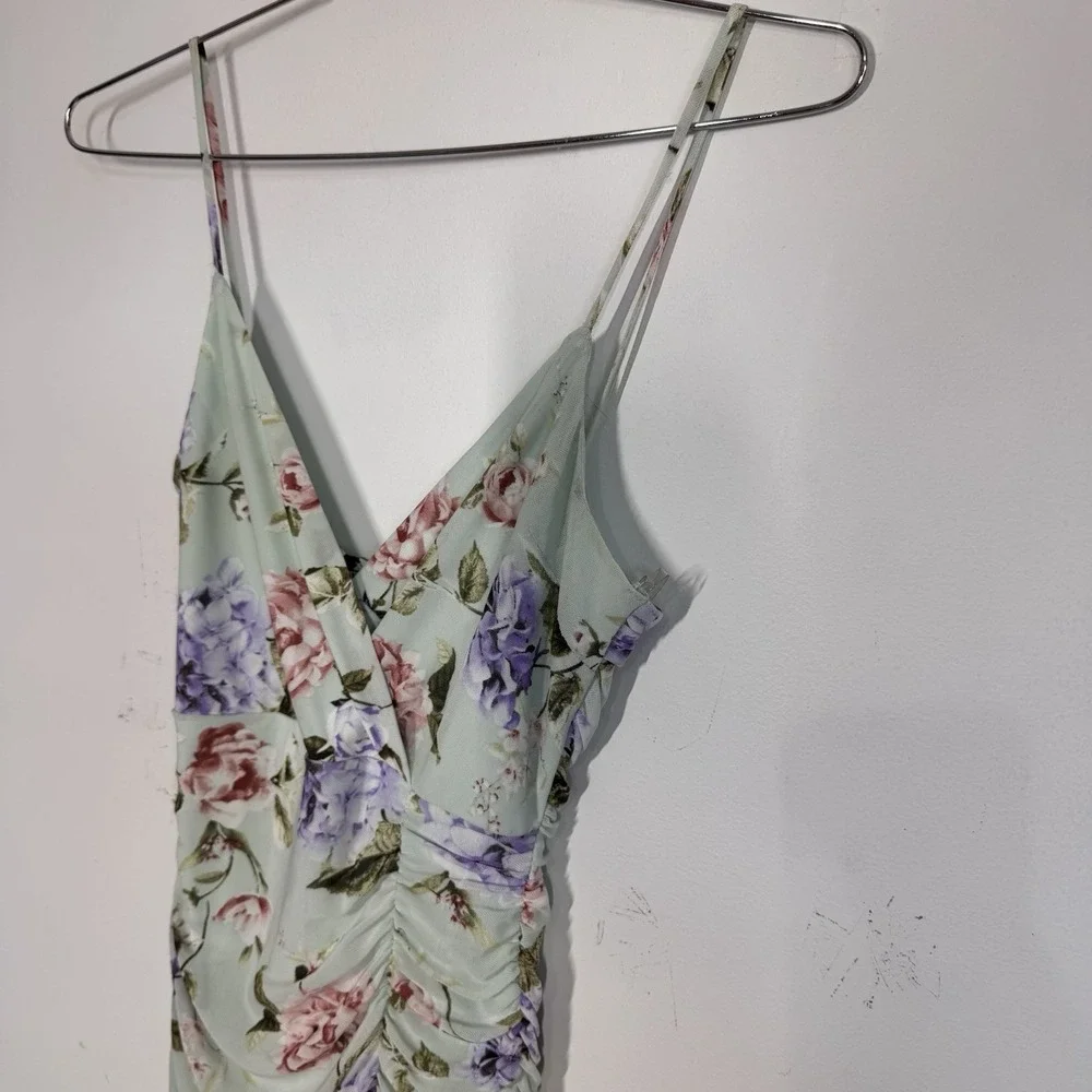 Windsor Pretty Blooms Bodycon Mesh Floral Midi Dress Asymmetrical Hem Women's M - Picture 6 of 12